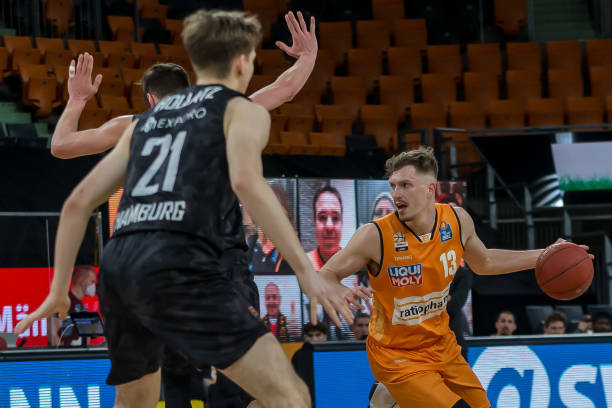 也取决于全 也取决于全