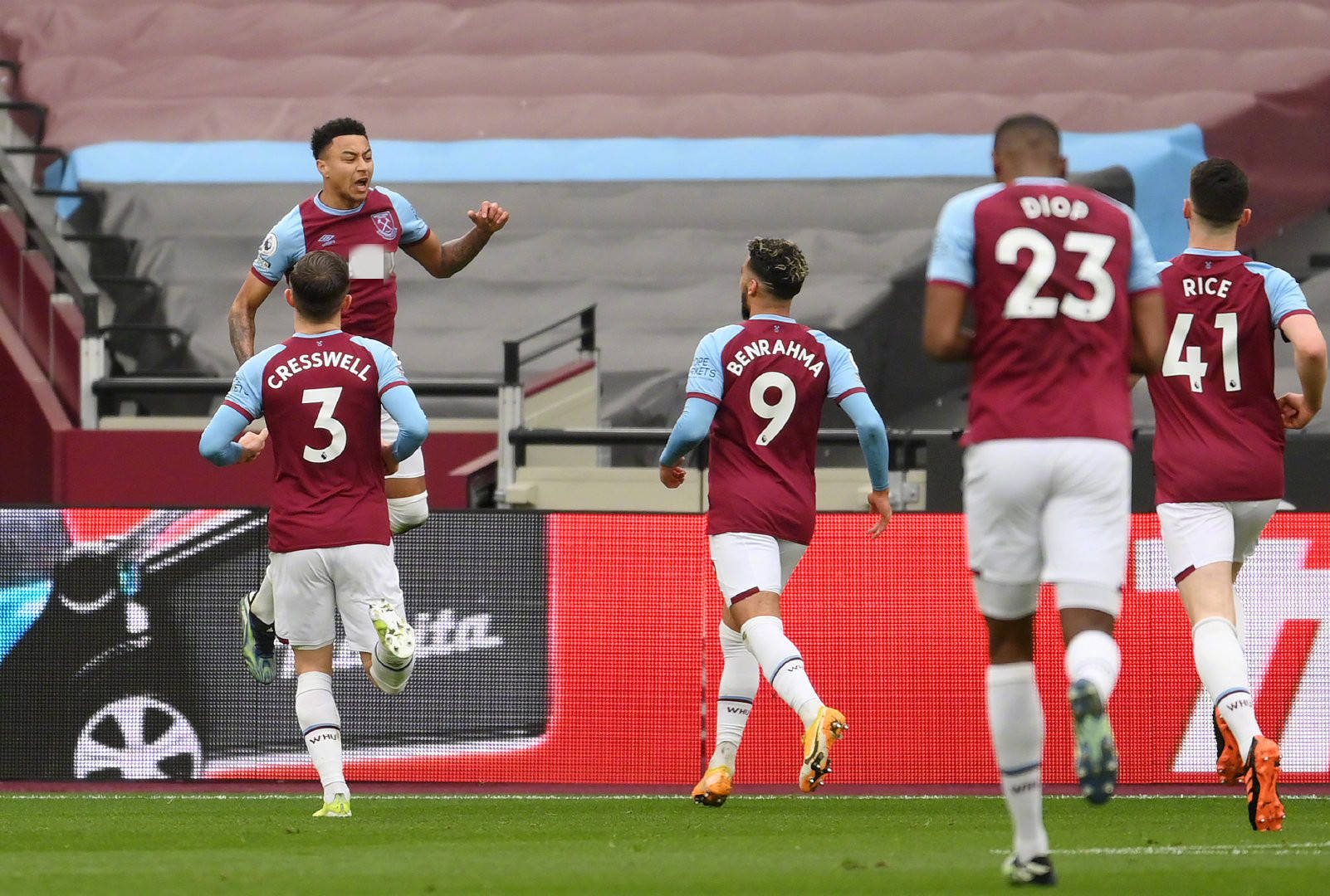 陷入真空期 陷入真空期