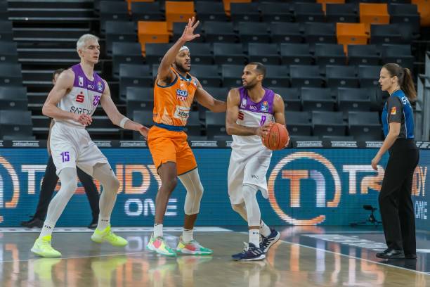 部分球迷和 部分球迷和